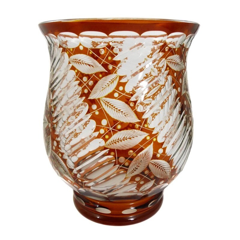 Large vase with amber etchings and the finest cut engraving, Josephinenhütte around 1920
