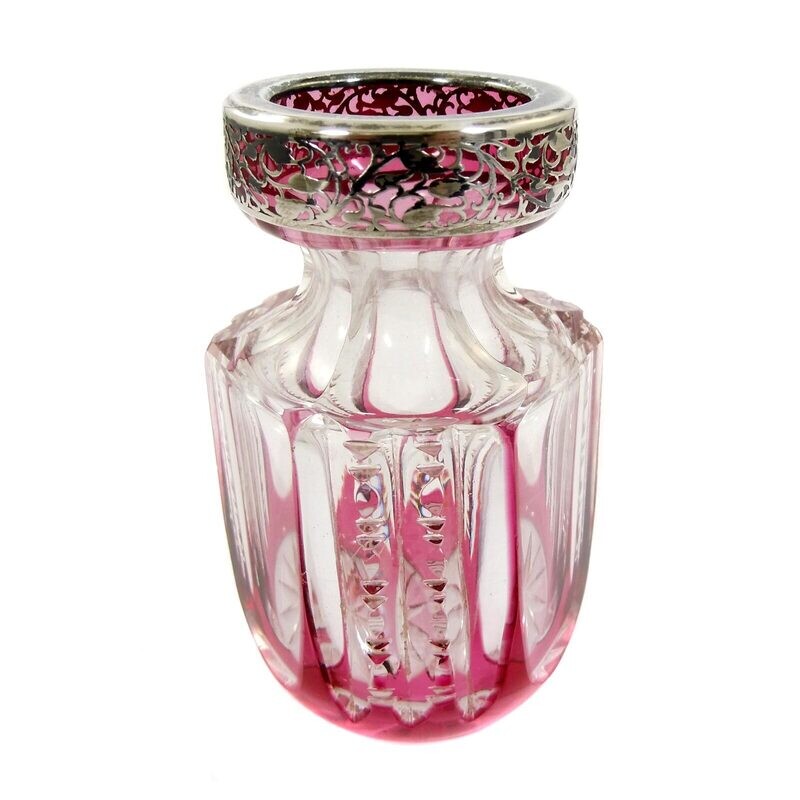 Small vase with fine silver decoration, designed by A. Pfohl, Josephinenhütte around 1935
