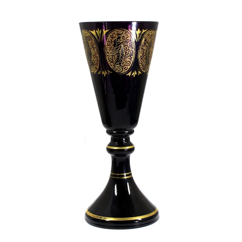 Large lidded cup with antique oval medallion, Oertel Haida around 1925
