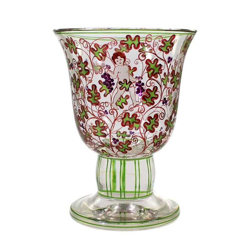Cup made of colorless glass with a putto between vines, Haida technical school