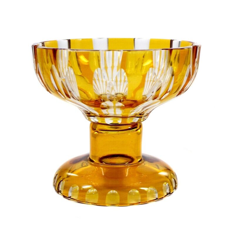 Lidded cup with amber etchings and decorative cut decoration, Haida technical school around 1920