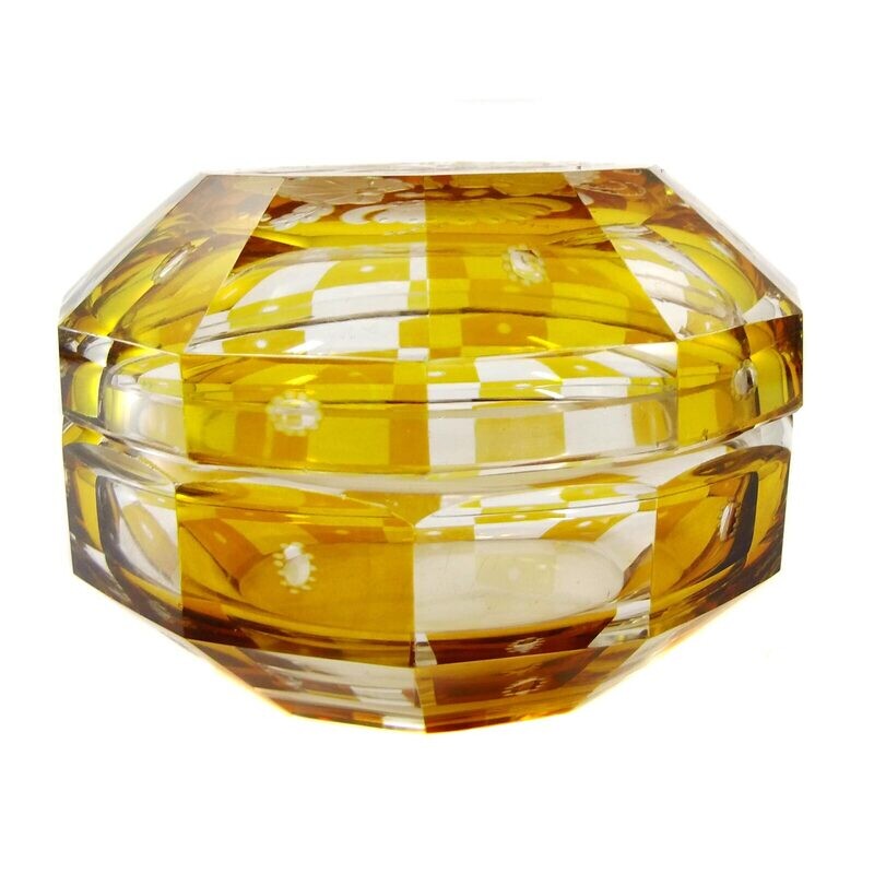 Faceted lidded box with decorative cut, Adolf Beckert, Steinschönau around 1920