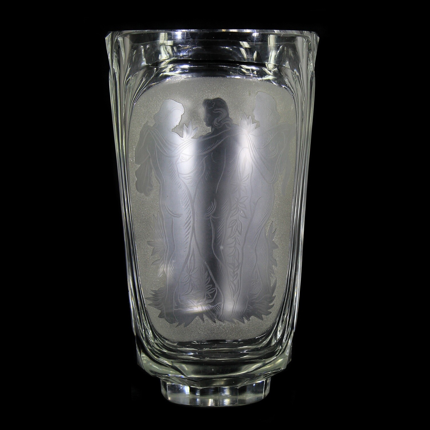 Large vase with etched decoration / 3 graces, Eisenbrod technical school around 1940