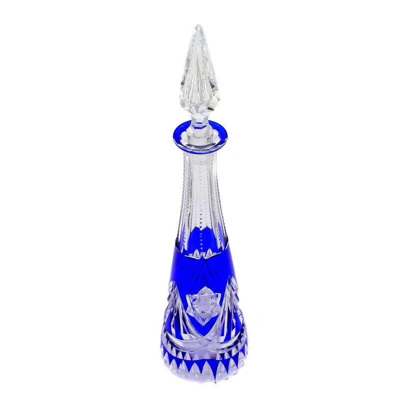 Carafe made of colorless crystal glass with blue overlay, Cristallerie St. Louis