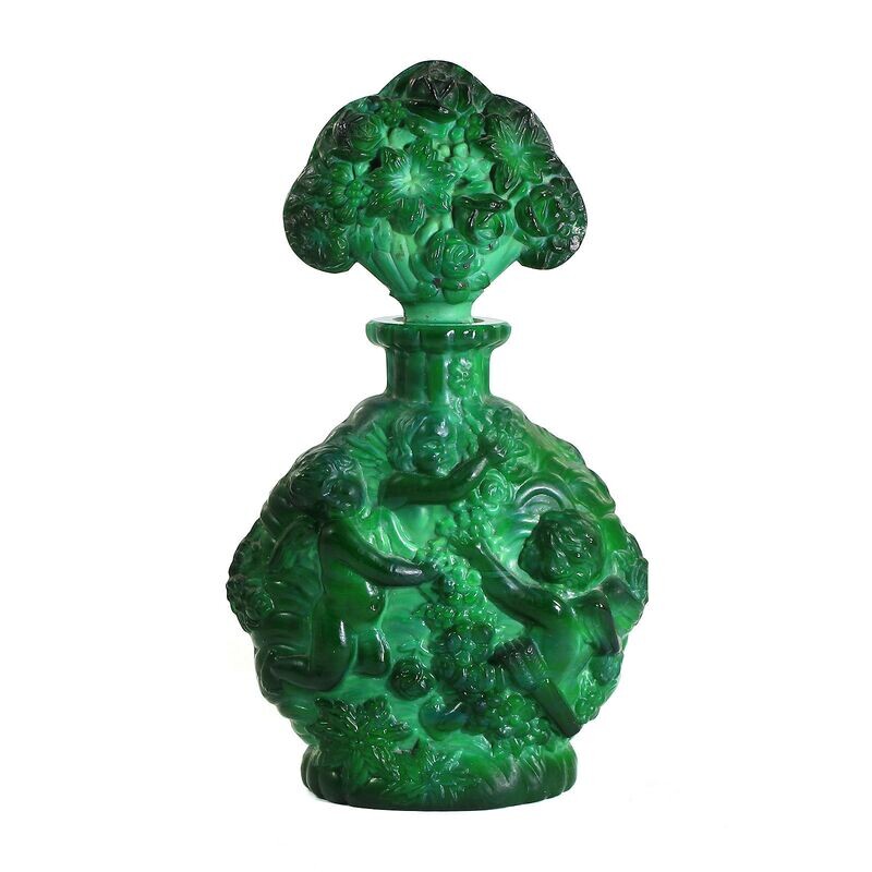 Bottle with stopper made of malachite green glass, Curt Schlevogt around 1934-39.