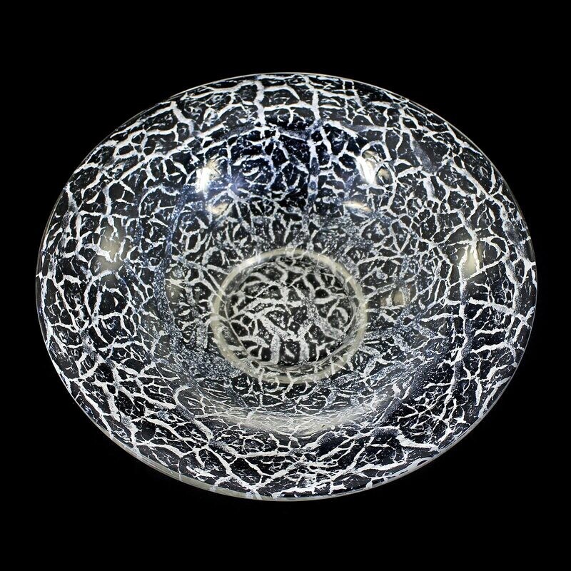 Foam glass bowl with white craquelure, Loetz around 1935, shape 18/25.