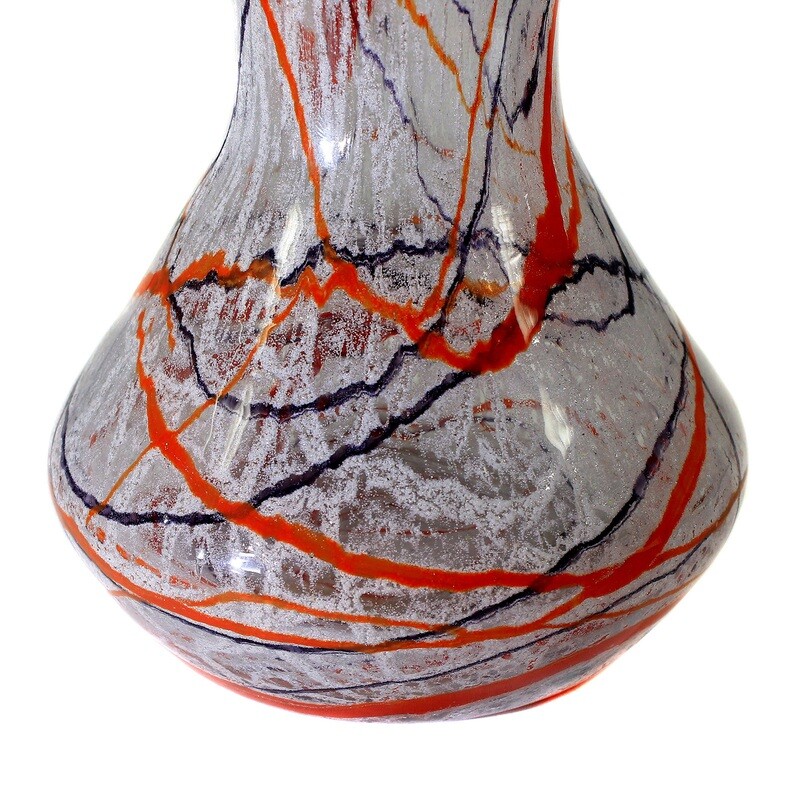 Foam glass vase with red and black thread decoration, Loetz around 1925-30