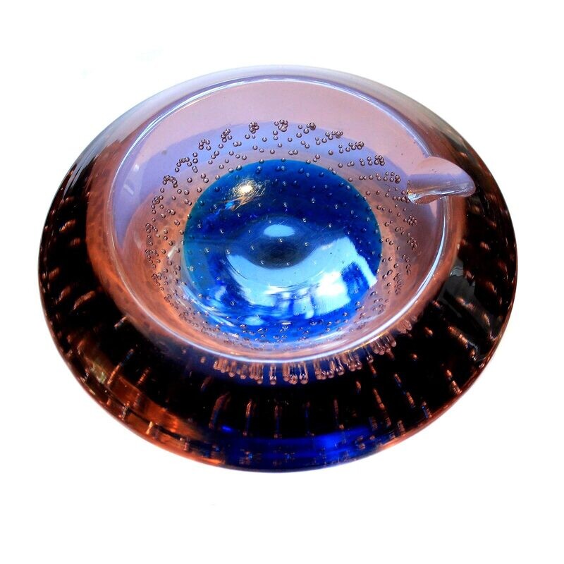 Ashtray with pierced air beads made of alexandrite glass, Galliano Ferro