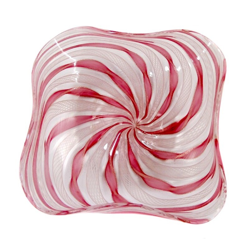 Freely formed Zanfirico bowl with red and white spiral threads, around 1950