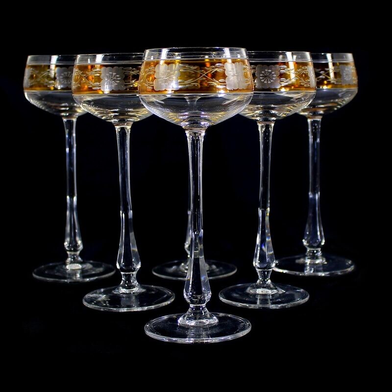 6 stem glasses made of colorless glass with decorative cut, Josephinenhütte, R. Wille