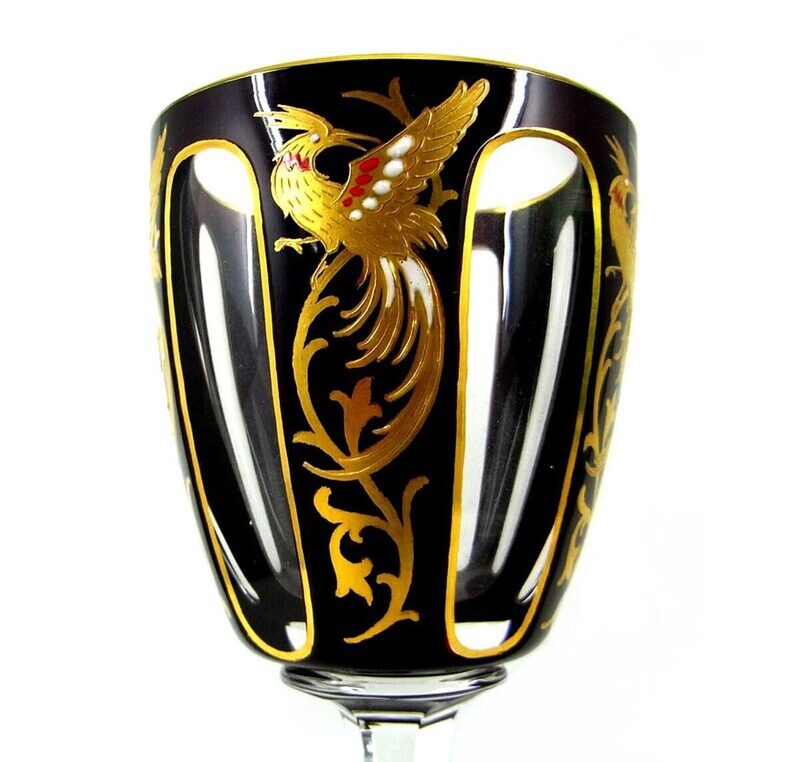 Stem glass with bird of paradise, form 90D, Josephinenhütte, designed by Alexander Pfohl