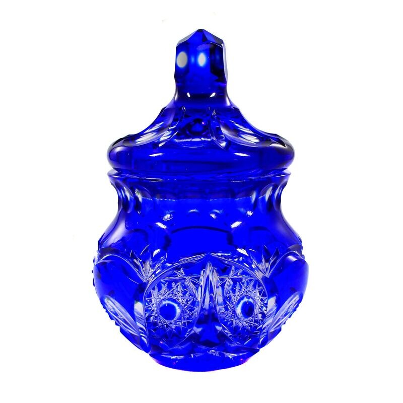 Lidded box made of crystal glass with cobalt blue overlay, Fritz Heckert around 1911