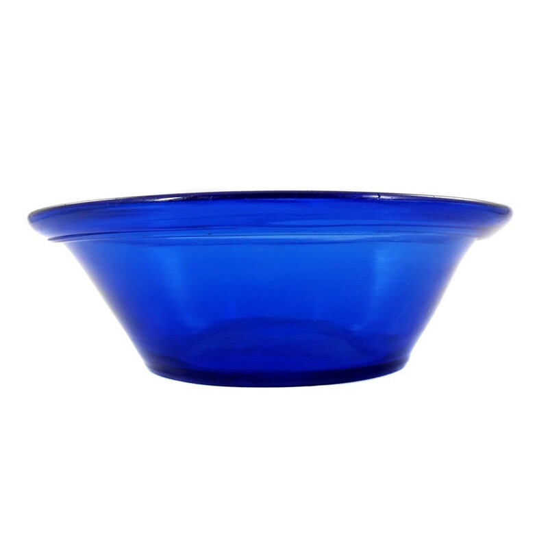 Bowl with folded rim made of blue glass, Middle German, beginning. of the 19th century