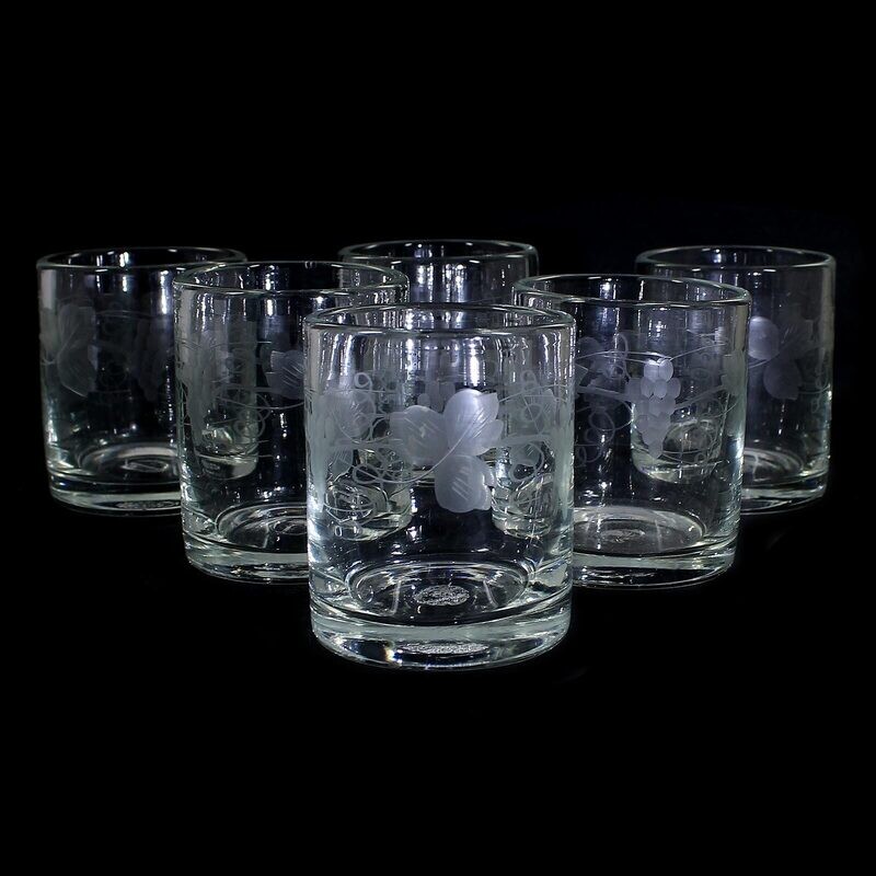 6 cups made of colorless crystal glass with solid base and demolition, end of 19th century.