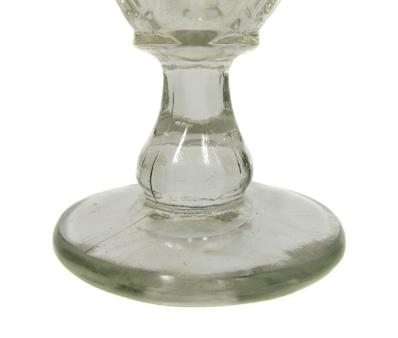 Large footed cup with honeycomb decoration, base with demolition, 2nd half of the 19th century.