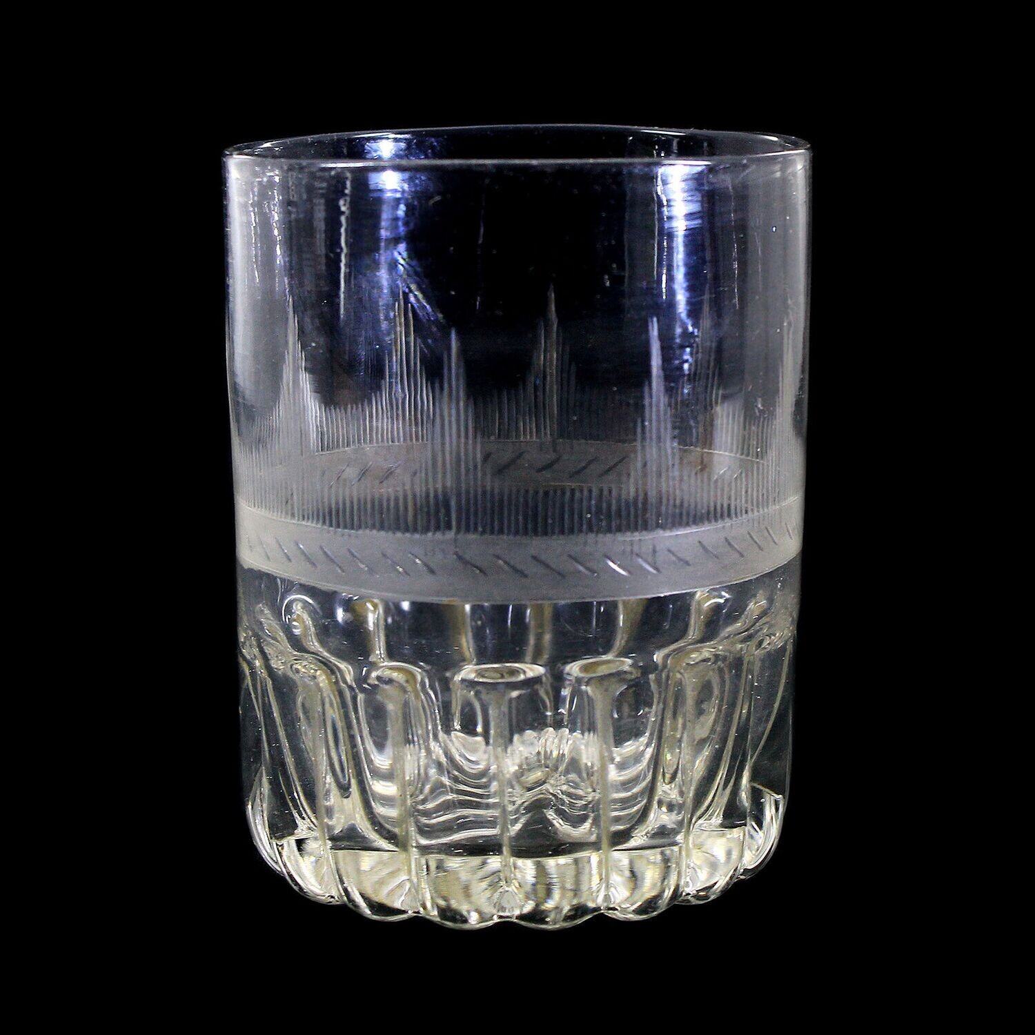 Mug with strong ribbed pattern, Middle German, beginning. of the 19th century