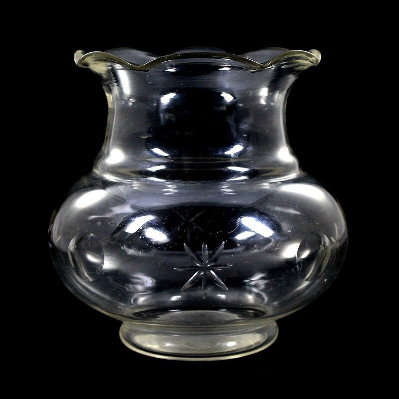 Goldfish bowl made of colorless glass with an arched edge, late 19th century.