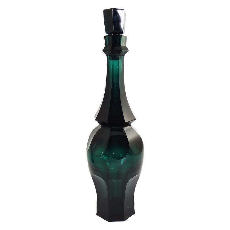 Pair of carafes made of Russian green multi-faceted glass, Bohemia or France