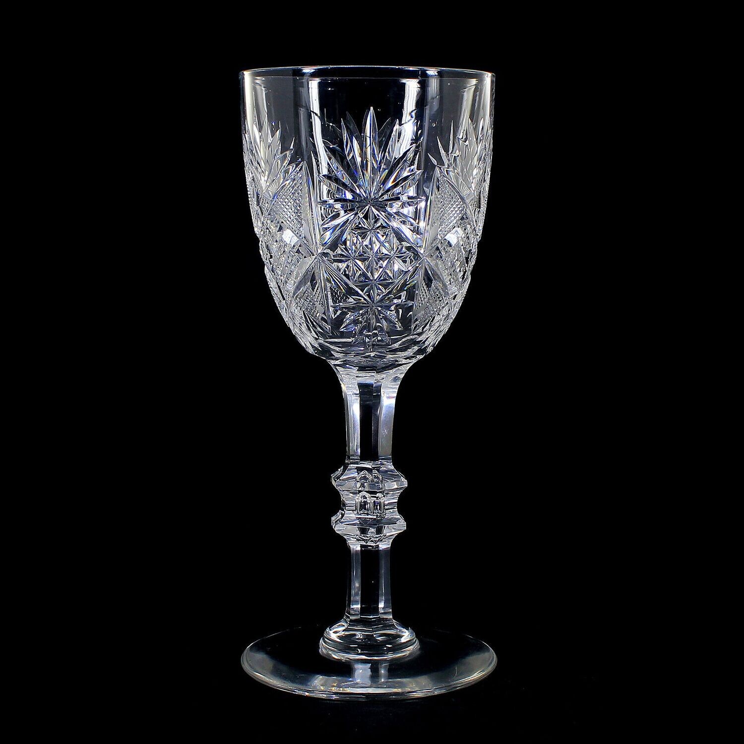 Large cup with decorative cut decoration, Val St. Lambert, Germania series around 1905