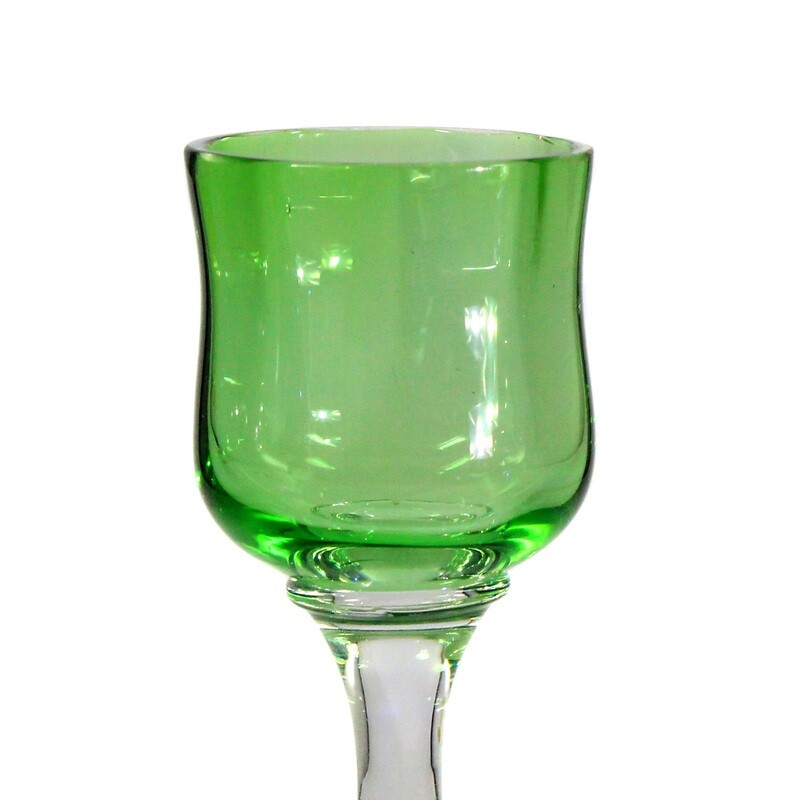 Liqueur glass with curved, optically ribbed green bowl, Bakalowits around 1902