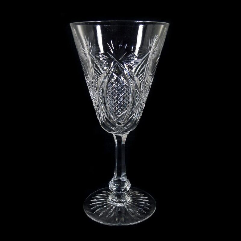 1st of 8. Stem glass with decorative cut decoration, Cristallerie Baccarat, form 8588