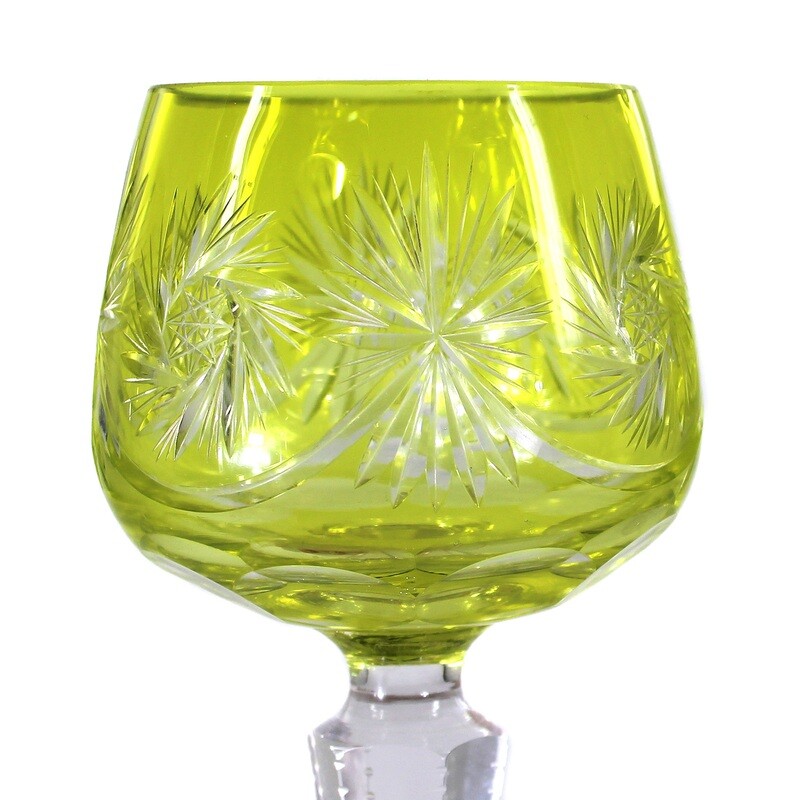 2 stemmed glass with green-yellow overlay and decorative cut decoration, Lausitzer Glaswerke