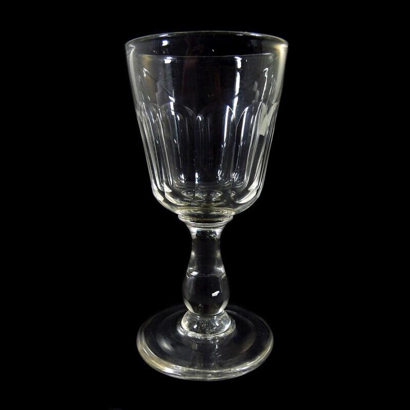 Wine glass / goblet glass with arched facets, baluster shaft, 2nd half of the 19th century.