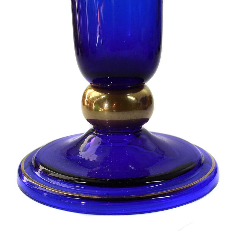 Trumpet-shaped blue glass vase with golden nodus, sign. Jean Beck