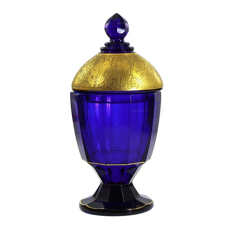 Lidded box made of cobalt blue glass with oroplatic decoration, Haida around 1920