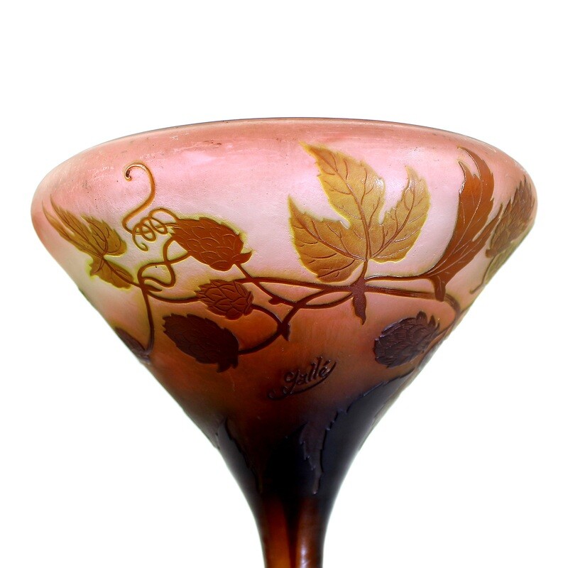 Large footed vase with overlay and etched hop decoration, Galle around 1903-04