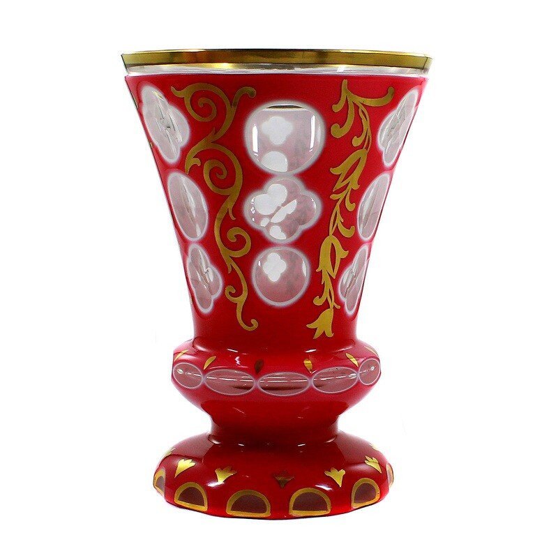 Cup with double overlay and gold painting, probably Arthur Schöller around 1939