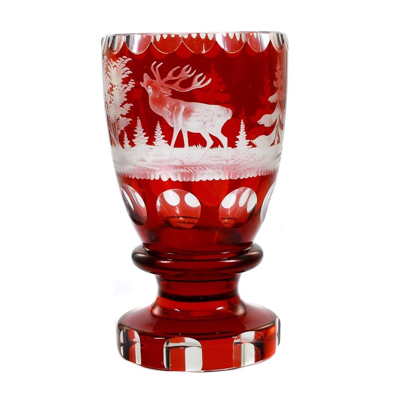 Gr. Footed cup made of crystal glass with ruby claw and hunting decor around 1930-40