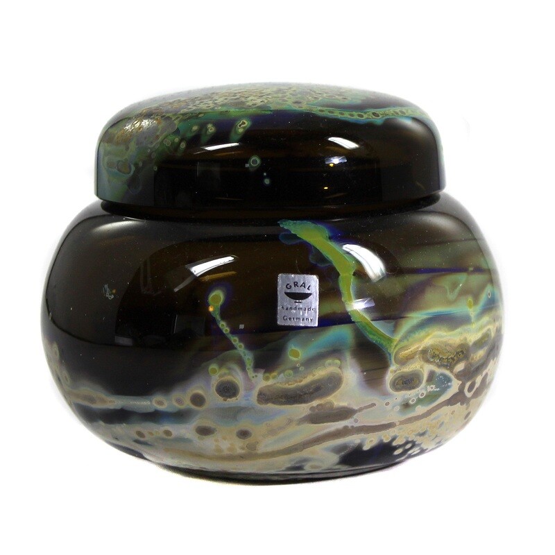 Lidded box with fused oxides, designed by Hans Jannsen, Aomi Unikat, Grail glass