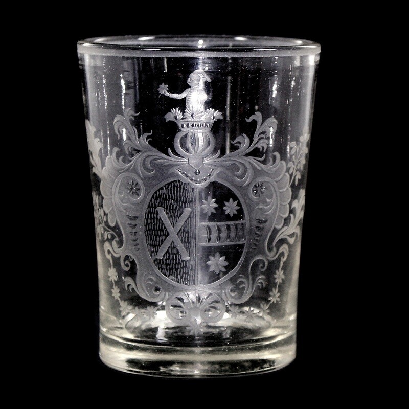 Mug with a finely engraved coat of arms, Saxony, mid-18th century.
​