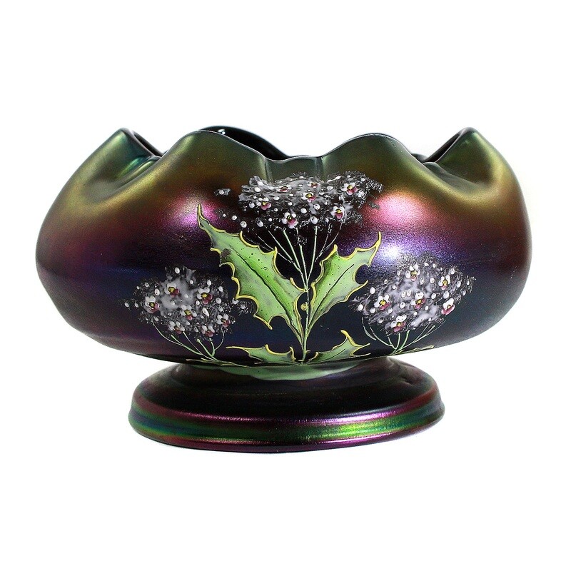 Footed bowl made of dark purple glass with thistle decoration, Ferdinand von Poschinger, around 1900