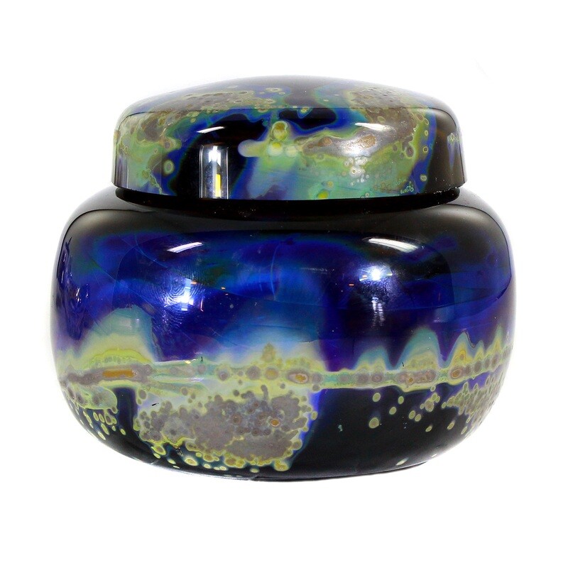 Lidded box with fused oxides, designed by Hans Jannsen, Aomi Unikat, Grail glass
