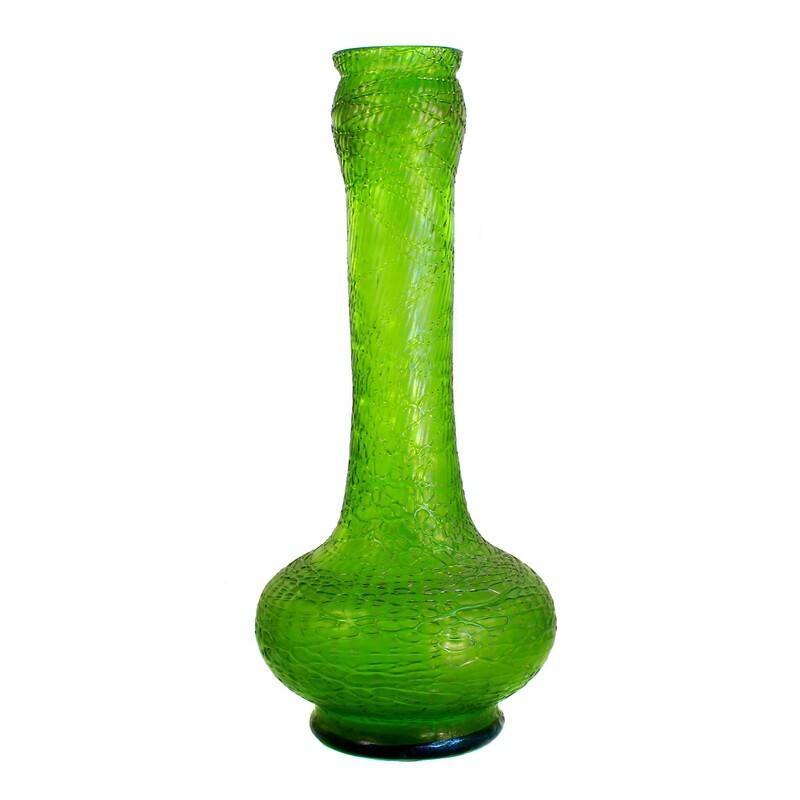 Tall Art Nouveau vase made of light green glass with net-like thread decoration, Loetz, Chine