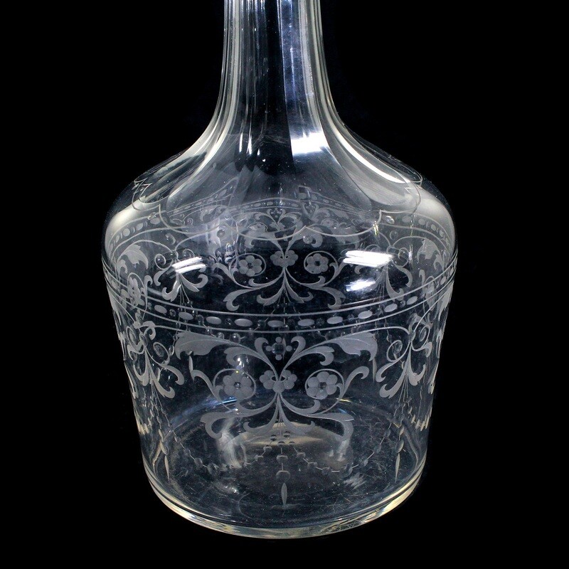 Carafe made of colorless glass with decorative cut decoration in the Renaissance style, around 1870-90.