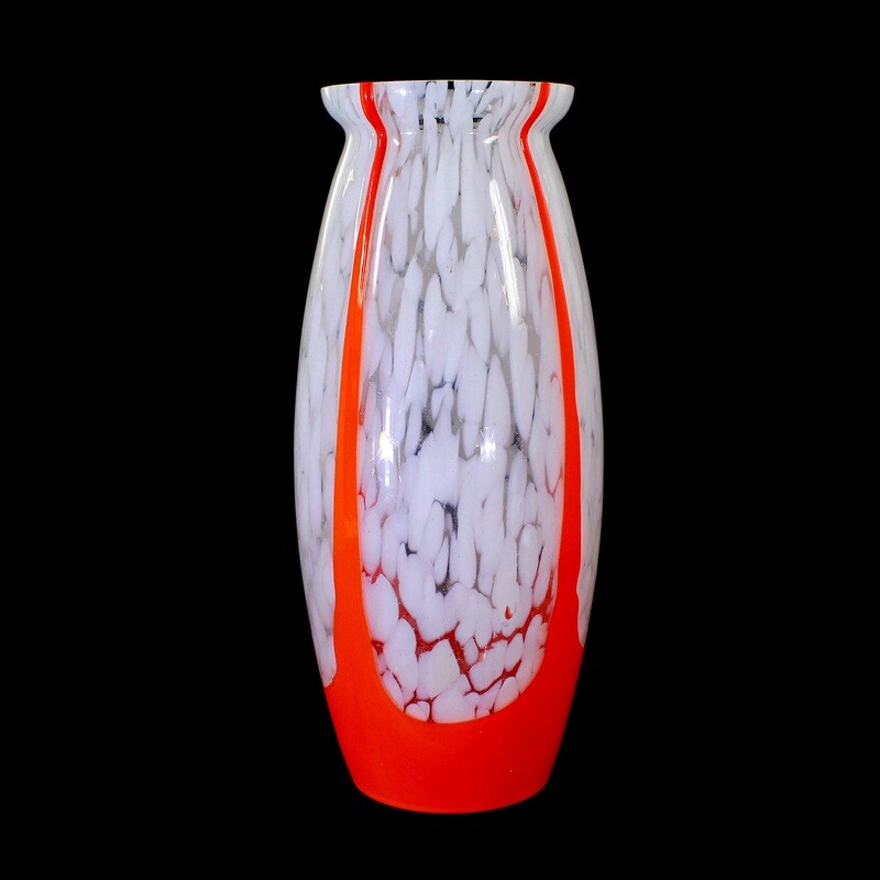 Large vase with opaque white inclusions and thread decoration, Franz Welz around 1925