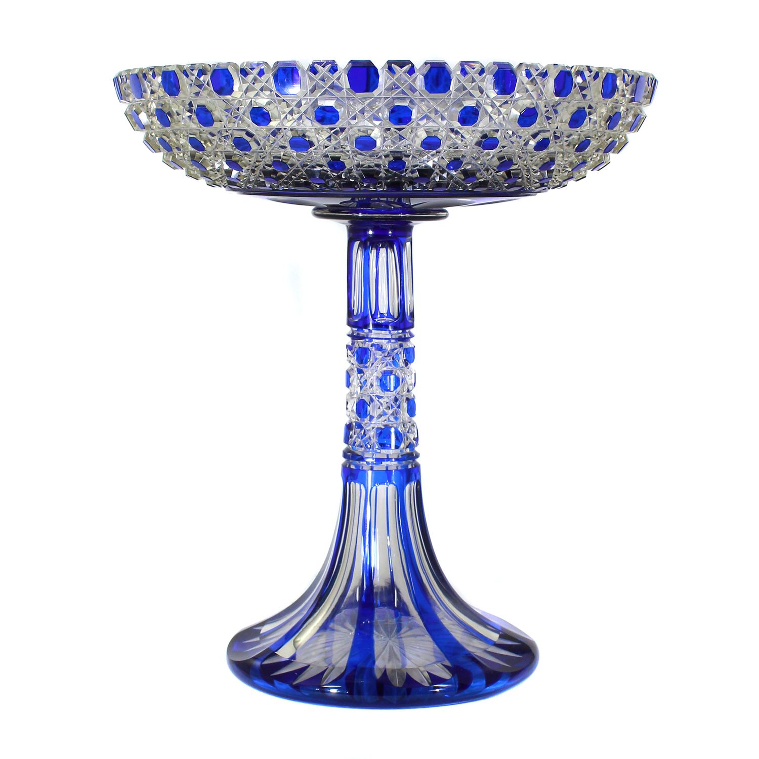 Large centerpiece with blue overlay, Cristallerie Baccarat or St. Louis around 1900