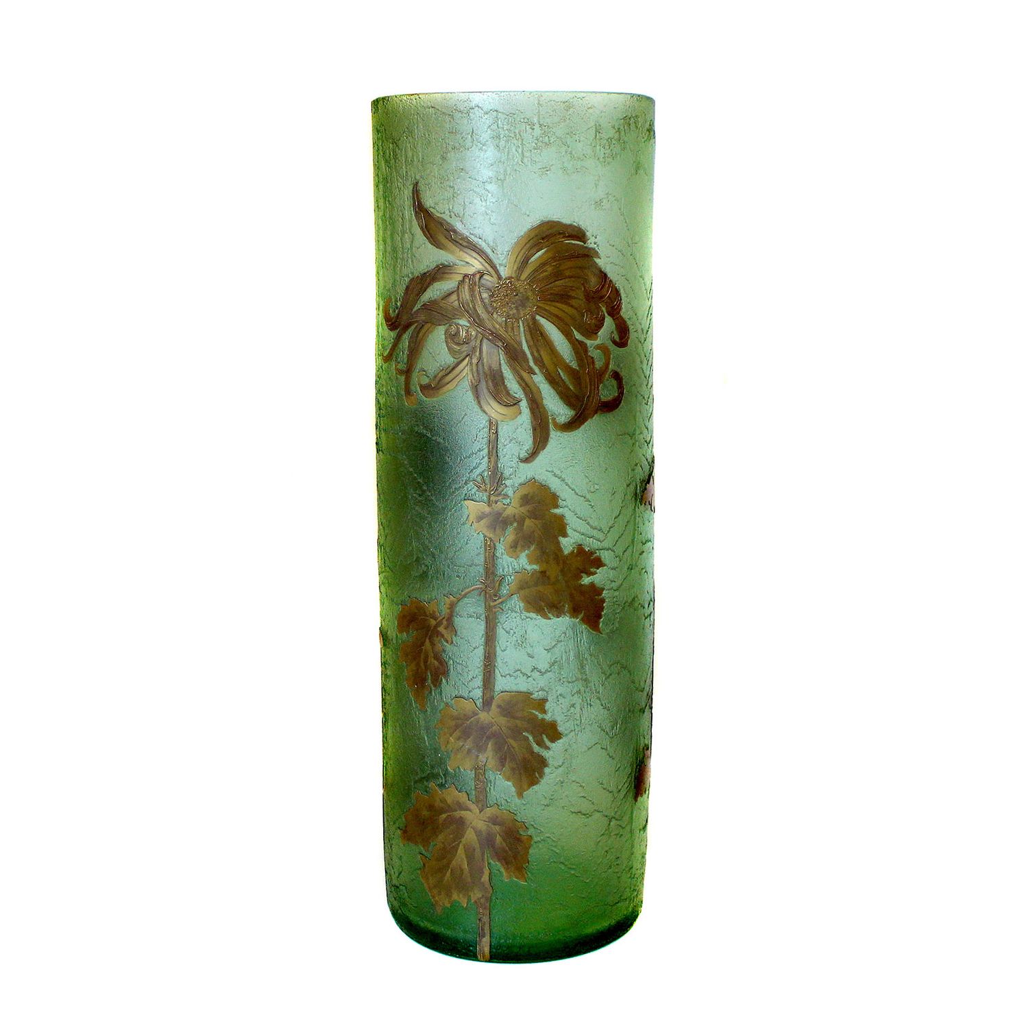 60 cm high magnificent vase made of green uranium glass with chrysanthemums, signed. Mont Joye