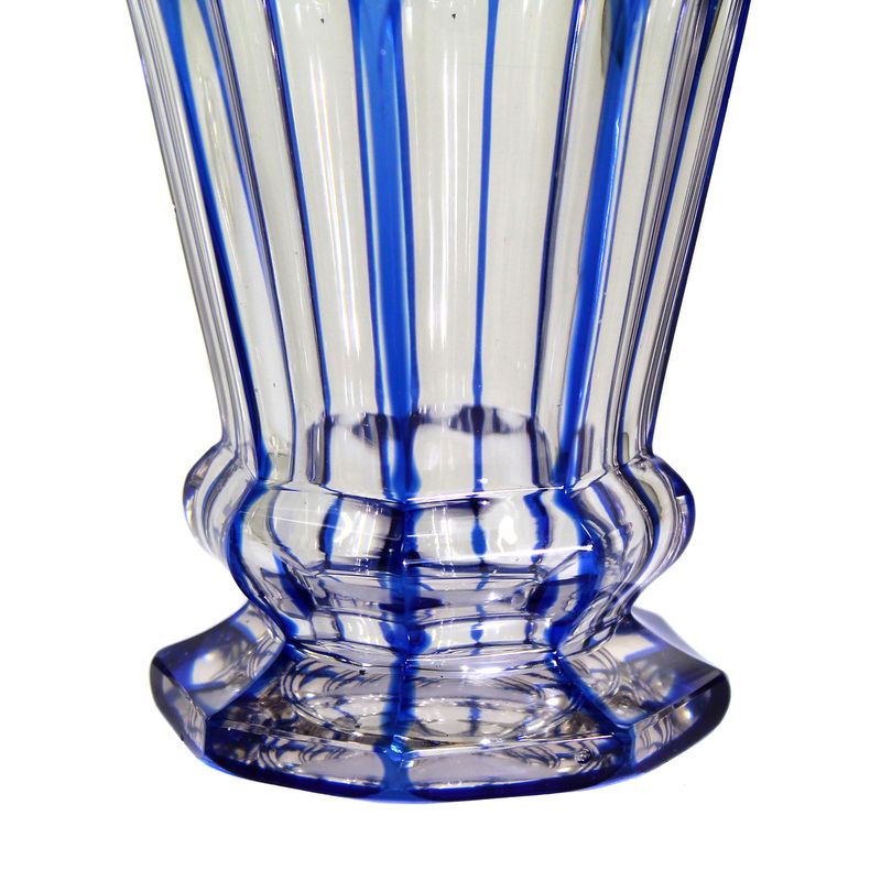 Beaker made of colorless glass with light blue overlay, Russian, around 1830
