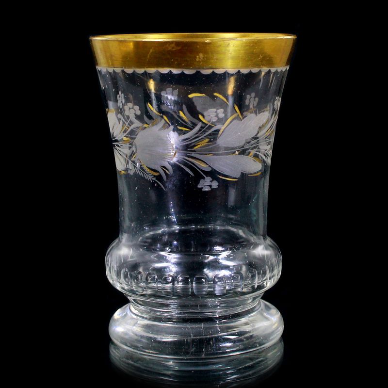 Beaker made of colorless glass with decorative cut all around, Russia, around 1800-30