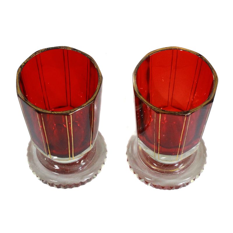 Pair of Ranft cups with ruby ​​red underlay and gold lines, Russia around 1850-70