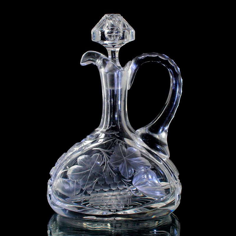 Carafe with handle made of lead crystal with engraved deep cut, around 1930-35