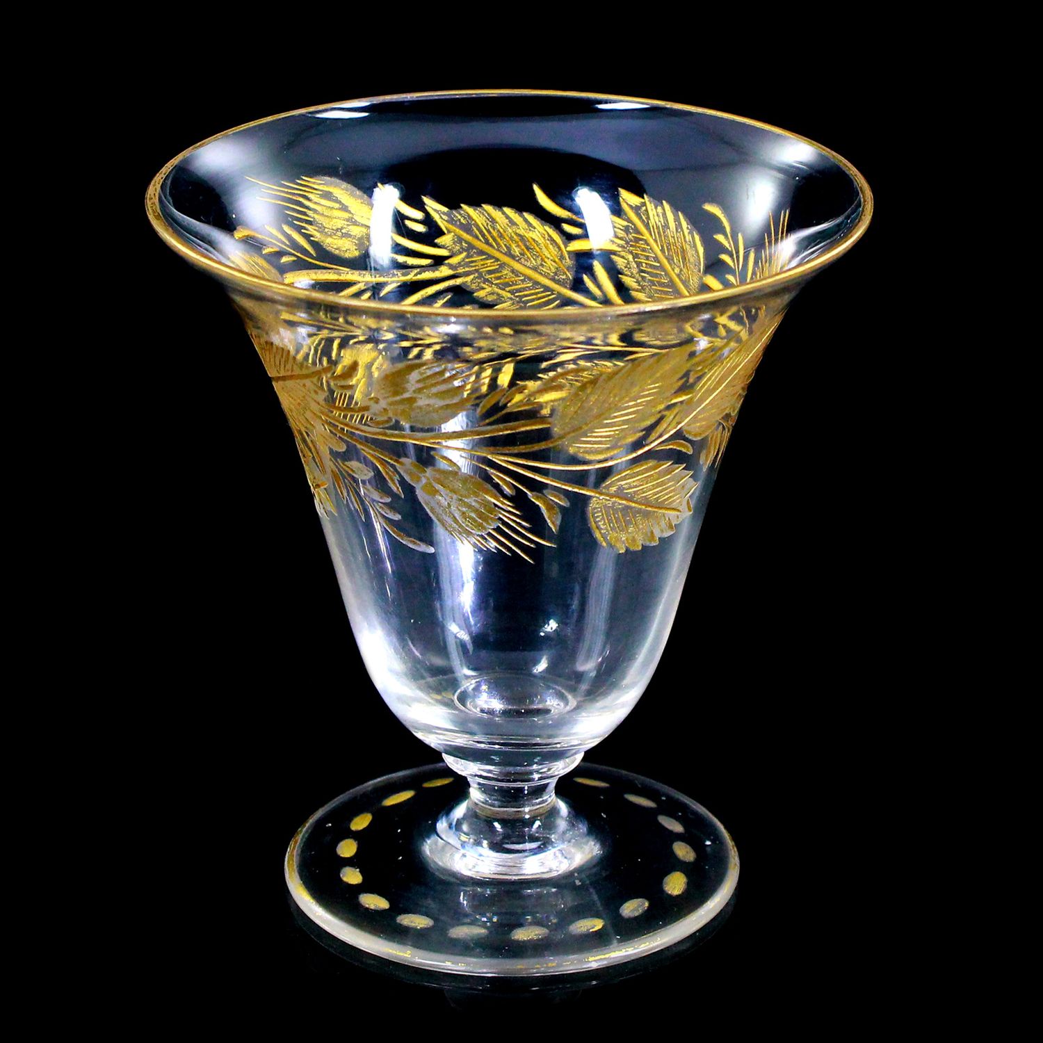 Footed vase with gilded and vegetable cut decoration, Josephinenhütte around 1900