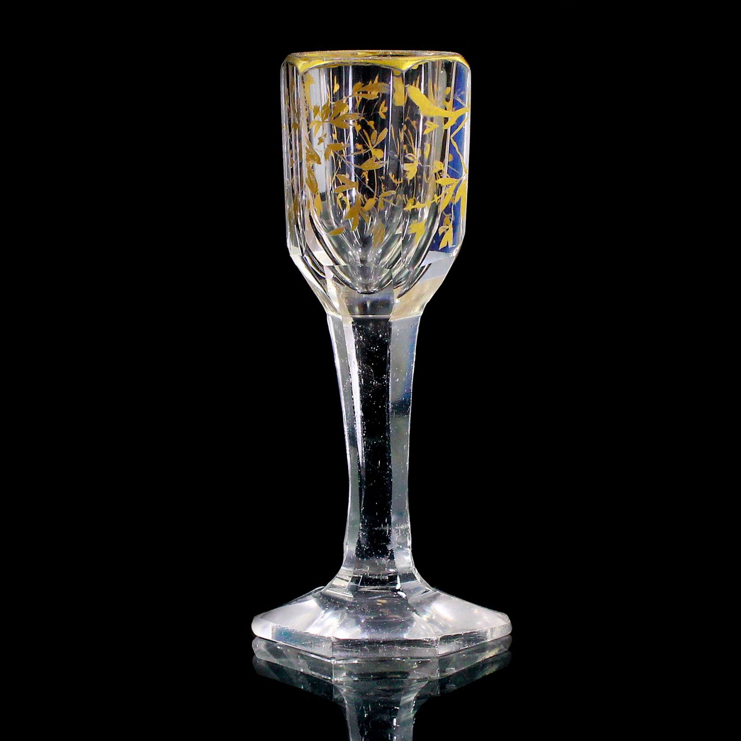 Shot glass made of multi-faceted glass with gold painting, Russia around 1820