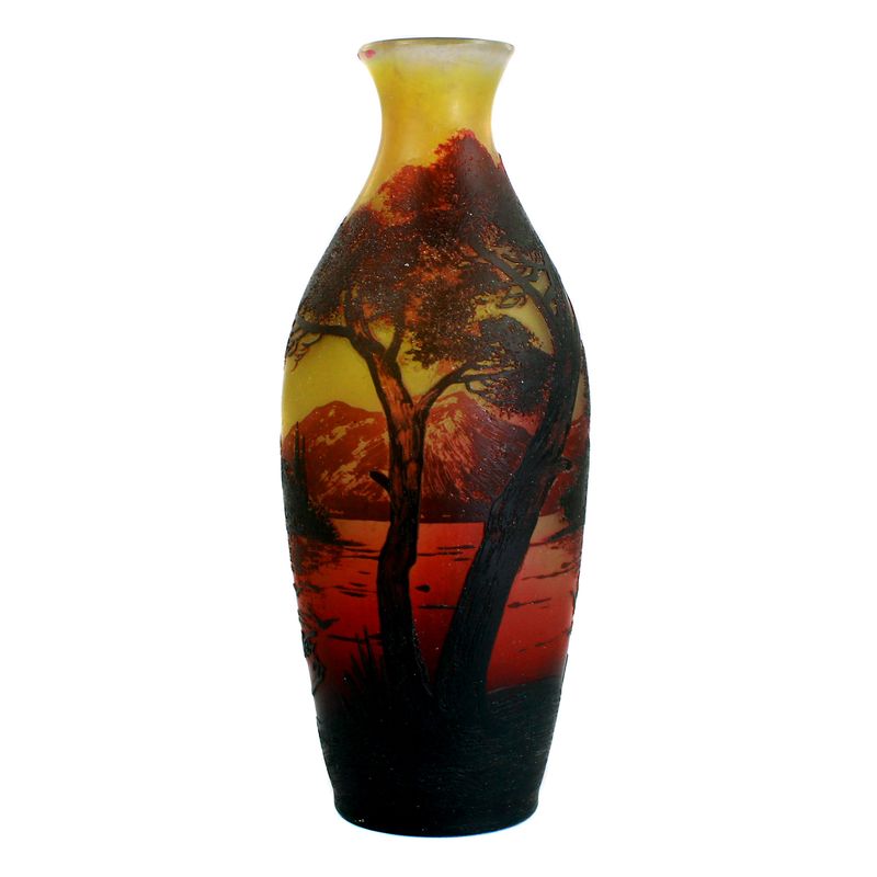 Art Nouveau vase with seascape, signed Delatte Nancy, around 1919