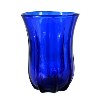 Achtfach gerippter Becher aus blauem Glas, Norddeutsch, 1 Hft. des 19.Jh.