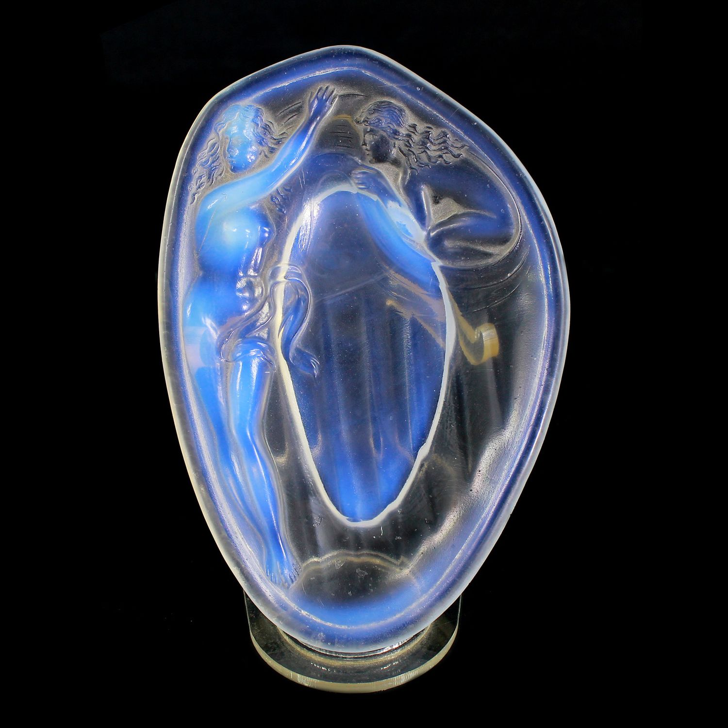 Bowl made of opalescent glass with nude depictions, Heinrich Hoffmann around 1910